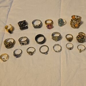 Elegant Gold and Silver Ring Set